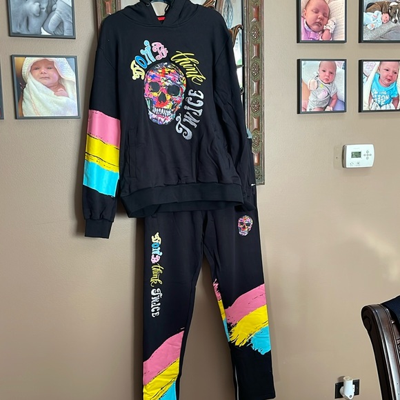NWT BKYS Don’t Think Twice Sweatsuit - Picture 1 of 8